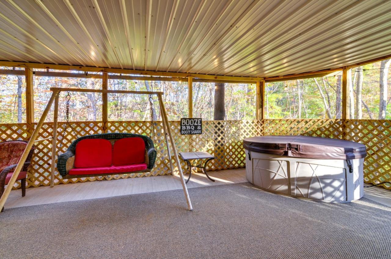Burnside Resort Cabin With Hot Tub And Outdoor Spots! エクステリア 写真